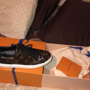 Brown and black LV Shoes